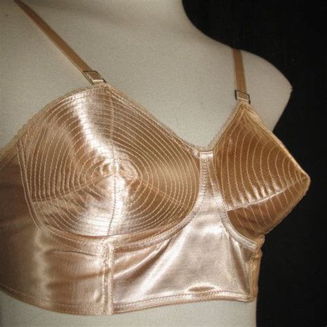 vintage boobs|See the vintage ‘bullet bra’ look that was big in the ’50s